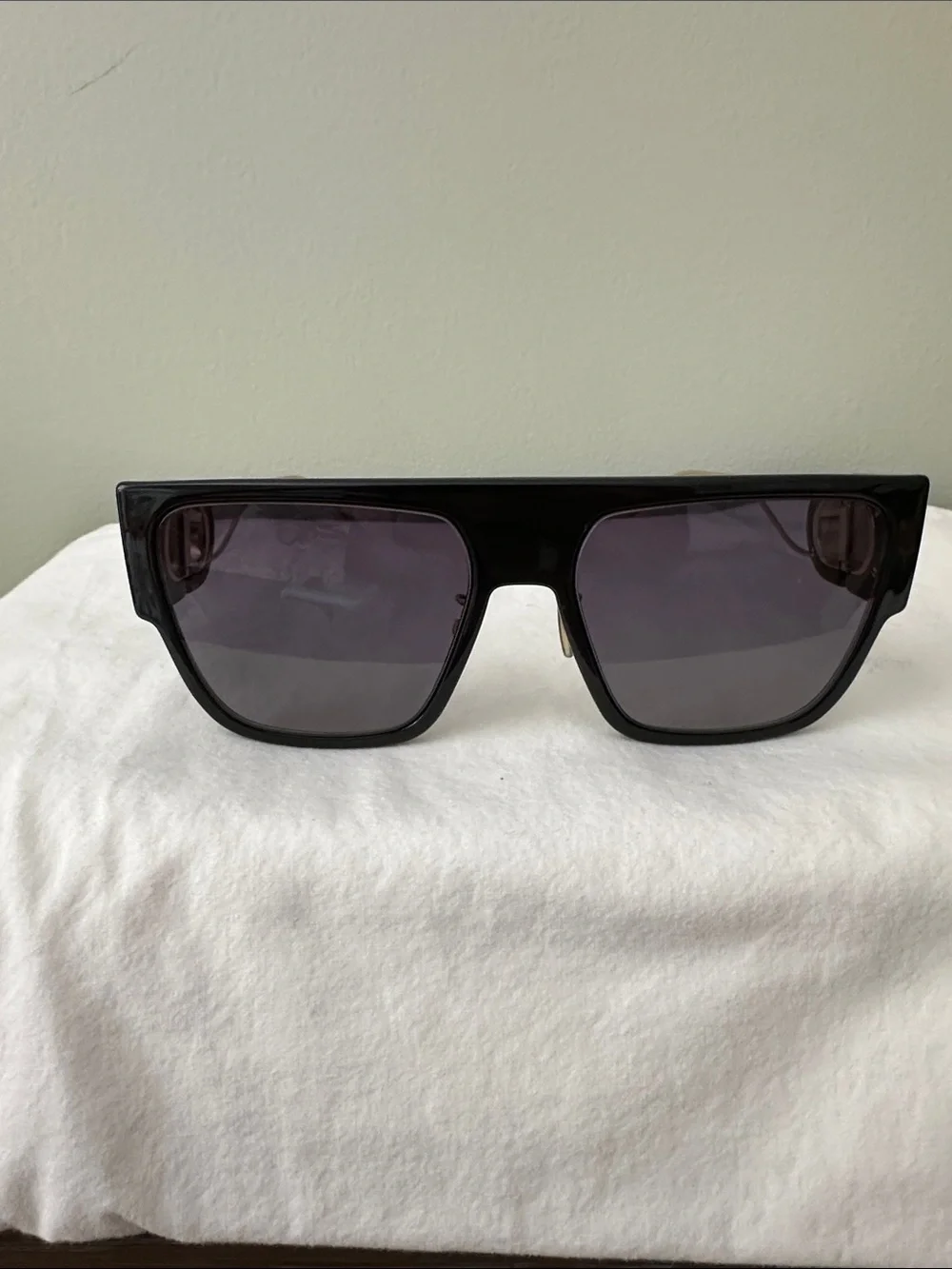 Dior Black Sunglasses with Dark Gray Lenses (09)
